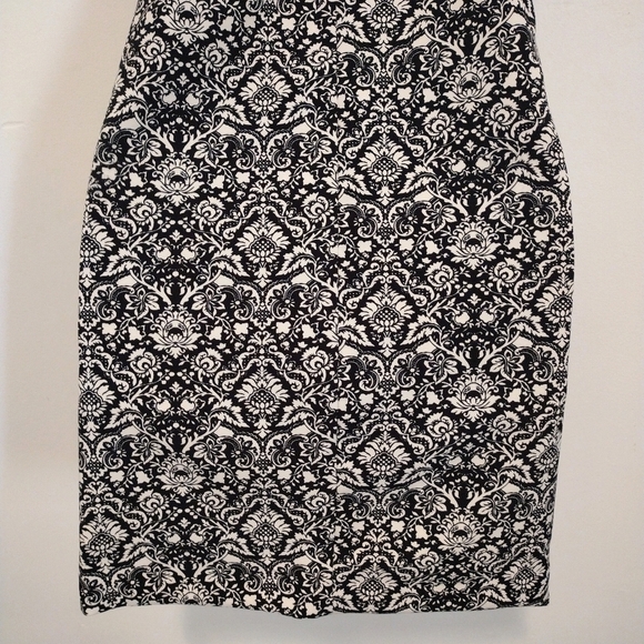 Zara Woman - Baroque Print Shift Dress - Picture 7 of 10